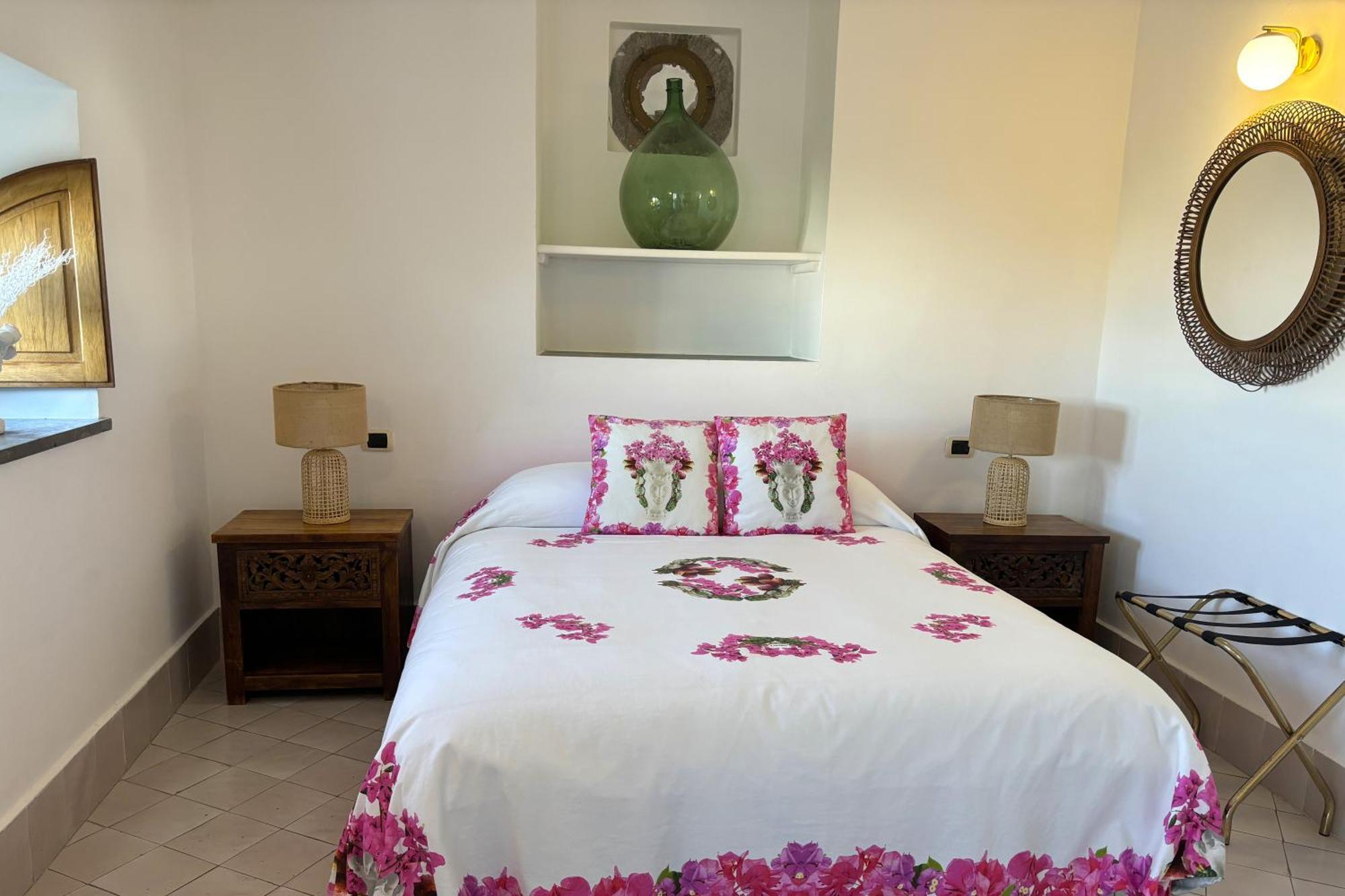 Dependance La Caletta Hotel Panarea Exterior foto